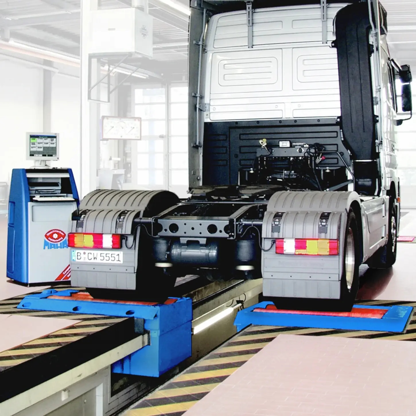 Stand frane camioane - MAHA MBT 4250 EUROSYSTEM